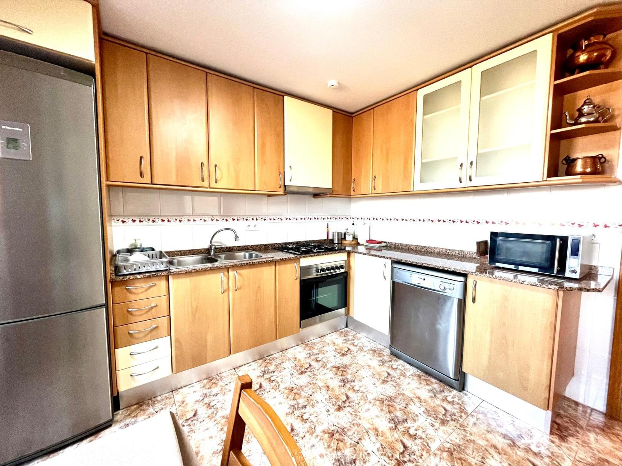 Amplio Apartamento, 5 Camas Sant Esteve Sesrovires Zewnętrze zdjęcie